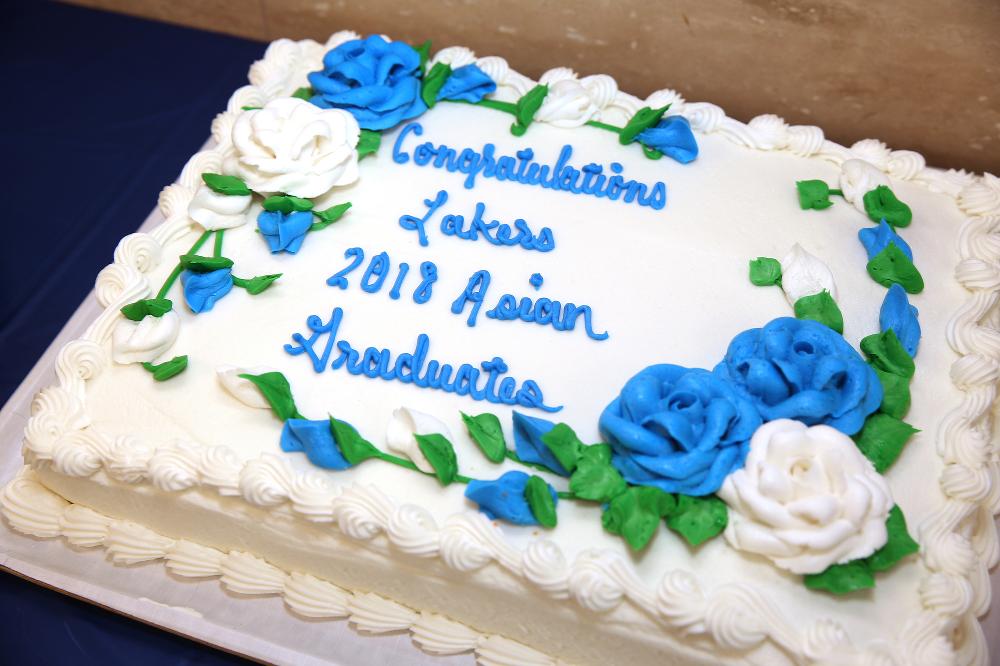 2018 Graduation Cake